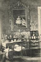 Budapest I. Erzsébet királyné emlékmúzeum, a királynő íróasztala, belső (EK)