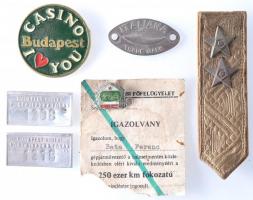 Zacskónyi vegyes magyar és külföldi jelvény, főleg szocialista és modern darabok, közte zománcozotta...