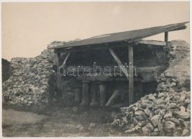 cca 1930 Kerny István (1879-1963): Budapest, Aquincumi fürdő, pecséttel jelzett vintage fotó, 22x16cm