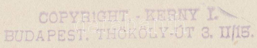 cca 1930 Kerny István (1879-1963): Budapest, Aquincumi fürdő, pecséttel jelzett vintage fotó, 22x16c...