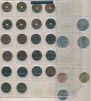 Vegyes fémpénz gyűjtemény 15db berakólapon főleg afrikai országokból, közte Holland Kelet-India, Mad...