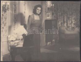 cca 1940 Karády Katalin (1910-1990) színésznő, 9x12 cm