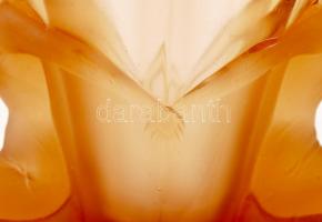 Waltherglas 'Windor' váza, rózsaszín formába öntött üveg, alján apró csorbával, jelzett, 2...