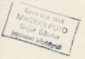 cca 1950-1955 Bojár Sándor (1914-2000): Kerékpárverseny hegyi terepen, pecséttel jelzett vintage spo...