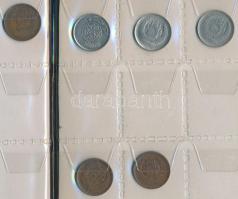 Vegyes: Bhután/Afganisztán 34db vegyes fémpénz 2db albumba rendezve T:vegyes
Mixed: Bhutan/Afghanist...