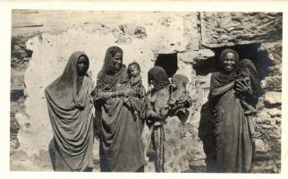 Bisharin women, Aswan, photo