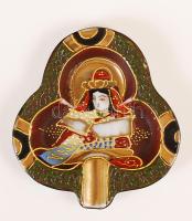 Kézzel festett, jelzett japán porcelán hamutálka, kopott, 8×8 cm / Japanese hand painted ashtray