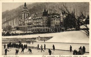 Lillafüred, téli sportélet a Palota szálló előtti tó jegén, jégkorongosok (fa)