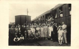 1925 Esztergom, Vasútállomás, csoportkép, photo