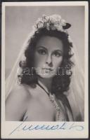 Muráti Lili (1912-2003) színésznő saját kezű aláírása az őt ábrázoló fotóképeslapon