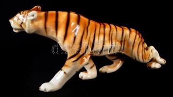 Royal Dux tigris, kézzel festett, jelzett, hibátlan, h:33 cm, m:16,5 cm / Royal Dux tiger, perfect c...