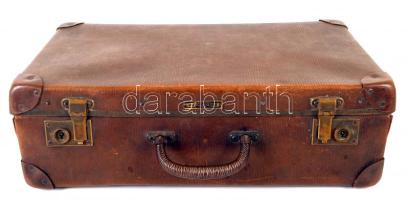 Vulcanfiber régi bőrönd, egyik zár nem működik, jelzett, jó állapotban, 30×50 cm