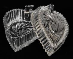 Nagy üvegtétel: Ólomkristály bonbonier tetővel, 3db váza (2 nagyobb és egy kisebb méretű), harang, c...