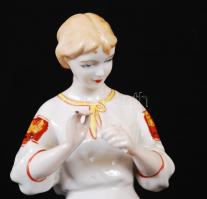Virágszedő lány, jelzett orosz porcelán figura, kézzel festett, hibátlan, m:29 cm