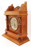 Gustav Becker konzol óra, ónémet faragott házban, működik, jelzett, ingával, kulccsal, 55×25 cm, m:6...