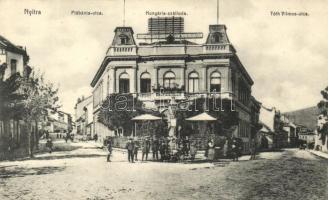 Nyitra, Plébánia utca, Tóth Vilmos utca, Hungária szálloda / streets, hotel