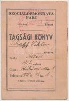 1945 A Szociáldemokrata Párt 1 db tagsági könyve, belsejében tagdíjbélyegekkel