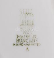 Zsolnay kézzel festett porcelán szarvas, hibátlan, jelzett, 12x11 cm