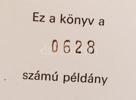 Gábor Andor: Panoptikum. Bp., 1978, Kossuth. Kiadói aranyozott kartonált kötés, 628. számozott példá...