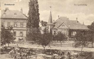 Dombóvár, Szolgabíróság (apró felületi sérülés)