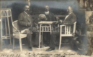 1914 Card game photo (Rb)