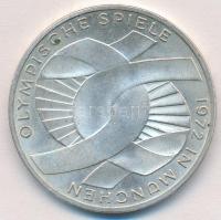 NSZK 1972G 10M Ag "Olimpia-München / Csomó" T:2
GFR 1972G 10 Mark Ag "Olymics Munich ...