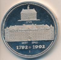 Soltra Elemér (1922-) 1992. "200 éves a Csurgói Gimnázium / 1792-1992" fém emlékérem (42mm...