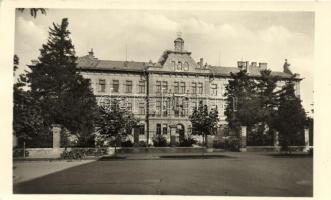 1952 Kaposvár, Táncsics Gimnázium Sztálin arcképével