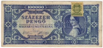 1945. 100.000P "kék"! bélyeggel, hátlap erősen jobbra és lefelé csúszott nyomással! T:II- ...