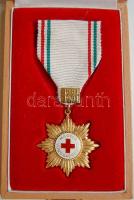 1981. "1881-1981" Száz éves a Vöröskereszt kitüntetés eredeti díszdobozban T:1