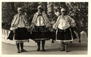 Sokác menyecskék / Hungarian folklore from Mohács (EK)