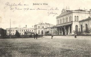 Vilnius, Wilna; Bahnhof / railway station (small tear)