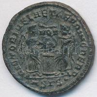 Roman Empire / Siscia / Crispus 319. AE3 Br "CRISPVS NOB CAESAR / VICTORIAE LAETAE PRINC PERP -...