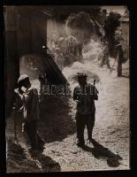 cca 1955 Körmendy Imre: Munka közben.  (kis sarok hiány) 30x40 cm