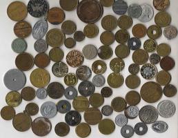 Zsetonok, telefonpénzek, kitüntetések, szükségpénzek, egész világ
