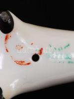 Hollóházi porcelán kutya, apró kopással, jelzett, 10,5×6,5 cm