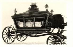 Krasznahorka, mauzóleum, Andrássy Franciska halottas kocsija / mausoleum, hearse