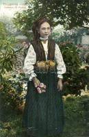 Bulgarian folklore, woman from Pirdop