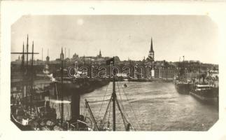 Tallinn, Reval; port, church, photo (EK)