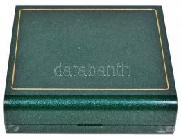 1992. 200Ft Ag "Fehér gólya" (10g/0.500/30mm) + 1994. 5000Ft Au "Túzok" (7.77g/0...