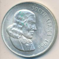 Dél-Afrika 1966. 1R Ag "Jan van Riebeeck" T:2 patina
South Africa 1966. 1 Rand Ag "Ja...