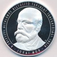 Kósa István (1953-) 2004. Jókai Mór - Allianz Hungária Biztosító Rt. Ag emlékérem (31.26g/0.925/45.5mm) dísztokban, sorszámozott tanúsítvánnyal T:PP