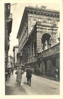 Genova, Via Garibaldi, Municipio / street, town hall, automobiles (b)