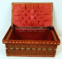 Régi Rattan varródoboz, tűkkel és gombostűkkel, 30×19×12 cm
