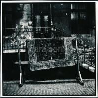 cca 1980 Szociofotó a „nyócker”-ből, jelzetlen fotóművészeti alkotás, 19x19 cm