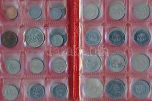 Bolívia 42db vegyes fémpénz albumba rendezve T:vegyes
Bolivia 42pcs of mixed coins in album C:mixed