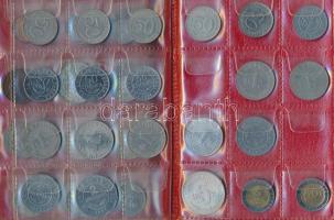 Bolívia 42db vegyes fémpénz albumba rendezve T:vegyes
Bolivia 42pcs of mixed coins in album C:mixed