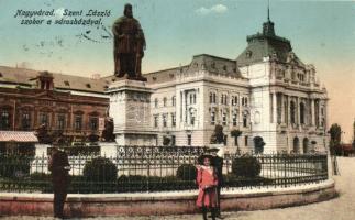 Nagyvárad, Szent László szobor, Városháza, Takarékpénztár / statue, town hall, savings bank (small tear)