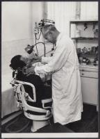 cca 1950 Tiszavölgyi József képriportja az Autótaxi vállalatnál (konyha, ebédlő, orvosi rendelő, fal...