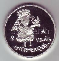 1998. 2000Ft Ag "UNICEF-A világ gyermekei" T:PP Díszdobozban, tanúsítvánnyal!